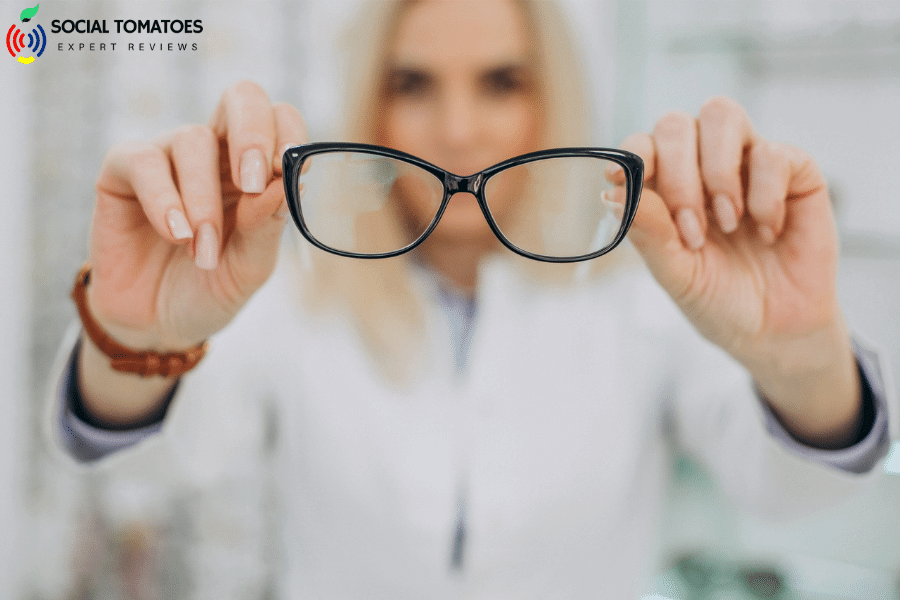 How To Choose The Perfect Glasses For Your Face Shape - 2022 Guide