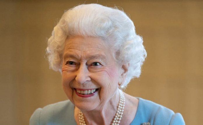 Queen Elizabeth- The Daily Routine of Queen Elizabeth ii